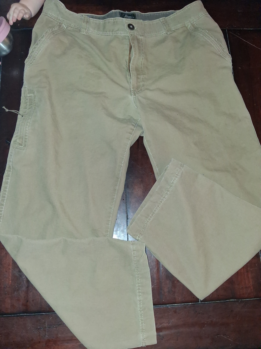 G.H. Bass & Co. Men's Tan Cargo Pants